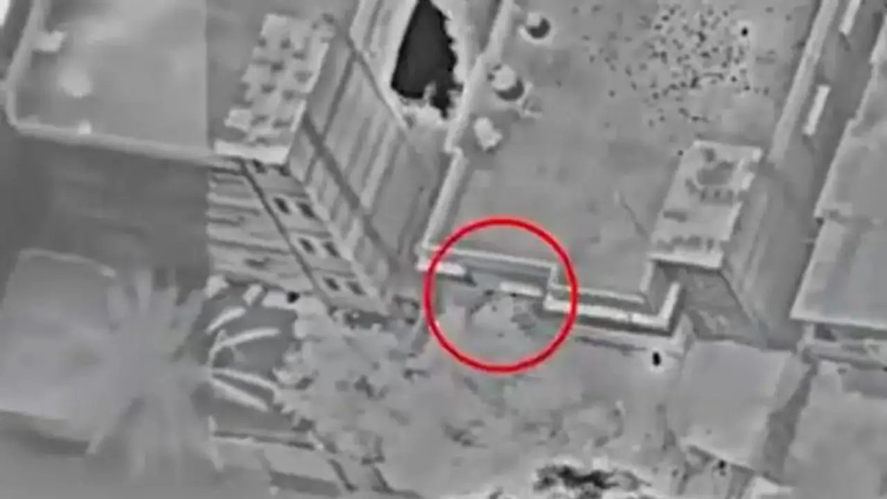 ஹமாஸ் பிடியில் இருந்து 2 பணயக்கைதிகள் மீட்பு! வீடியோ வெளியிட்ட இஸ்ரேல் ராணுவம்! ஹமாஸ் பிடியில் இருந்து 2 பணயக்கைதிகள் மீட்பு! வீடியோ வெளியிட்ட இஸ்ரேல் ராணுவம்!