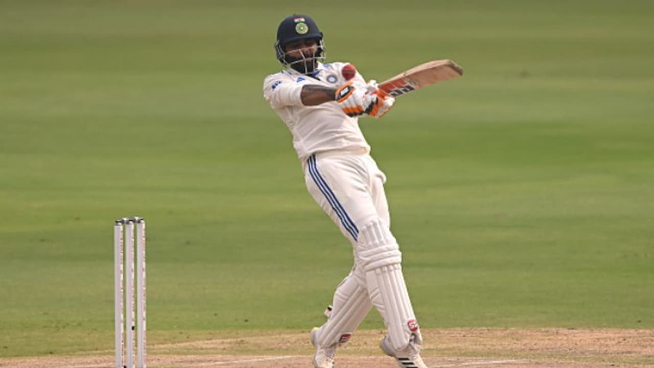 India vs England: రాజ్కోట్ లో సెంచరీ కొట్టి జడ్డూ భాయ్ India vs England: రాజ్కోట్ లో సెంచరీ కొట్టి జడ్డూ భాయ్