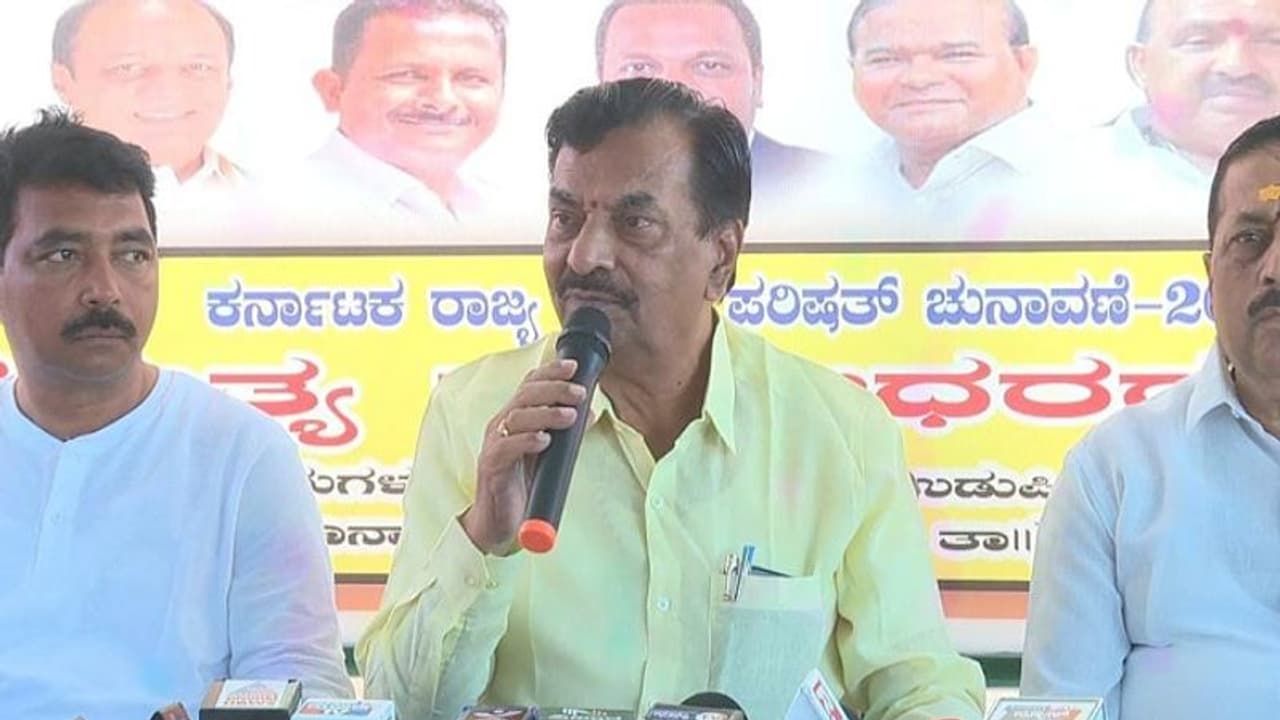 ಈಶ್ವರಪ್ಪ ಬಿಜೆಪಿ ಪ್ರಾಯೋಜಿತ ಡಮ್ಮಿ ಅಭ್ಯರ್ಥಿ: ಆಯನೂರು ಮಂಜುನಾಥ್ ಟೀಕೆ