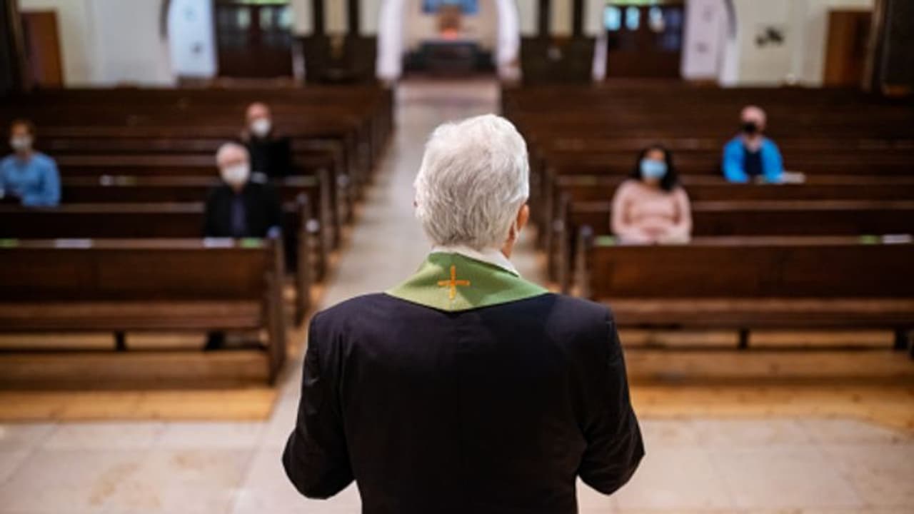 പള്ളിക്കുള്ളിൽ ലഹരി വ്യാപാരവുമായി പാസ്റ്റർ, രഹസ്യവിവരവുമായി വിശ്വാസി, അറസ്റ്റ് 