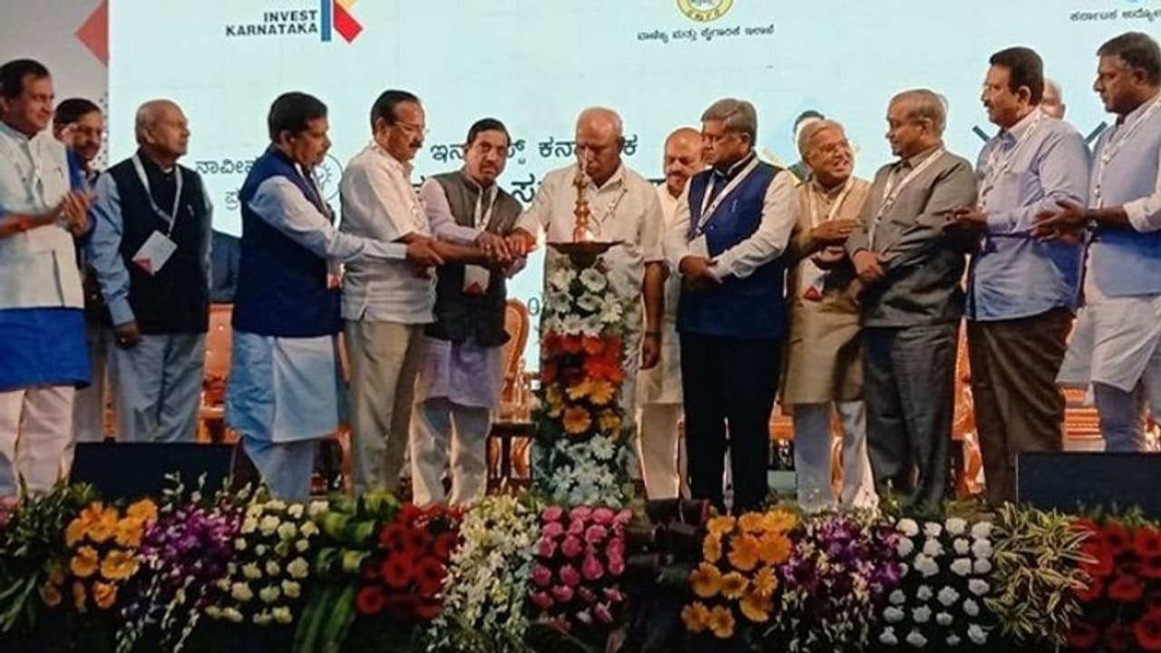 ಇನ್ವೆಸ್ಟ್ ಕರ್ನಾಟಕ: ಭರವಸೆಯೇ ಆಯ್ತು, ಹುಬ್ಬಳ್ಳಿಗೆ ಕೈಗಾರಿಕೆ ಬರೋದ್ಯಾವಾಗ? ಇನ್ವೆಸ್ಟ್ ಕರ್ನಾಟಕ: ಭರವಸೆಯೇ ಆಯ್ತು, ಹುಬ್ಬಳ್ಳಿಗೆ ಕೈಗಾರಿಕೆ ಬರೋದ್ಯಾವಾಗ?