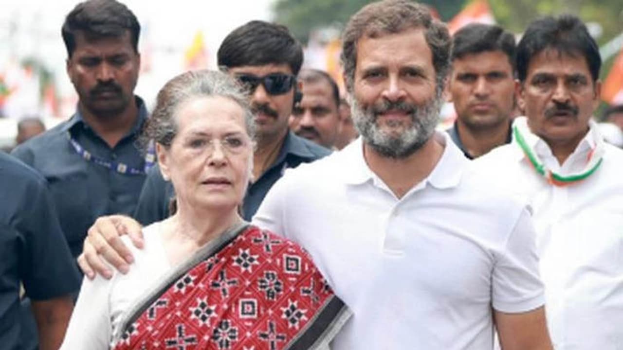 மாநிலங்களவை எம்.பி ஆகிறார் சோனியா காந்தி.. இன்று ராஜஸ்தானில் மனு தாக்கல்.. 