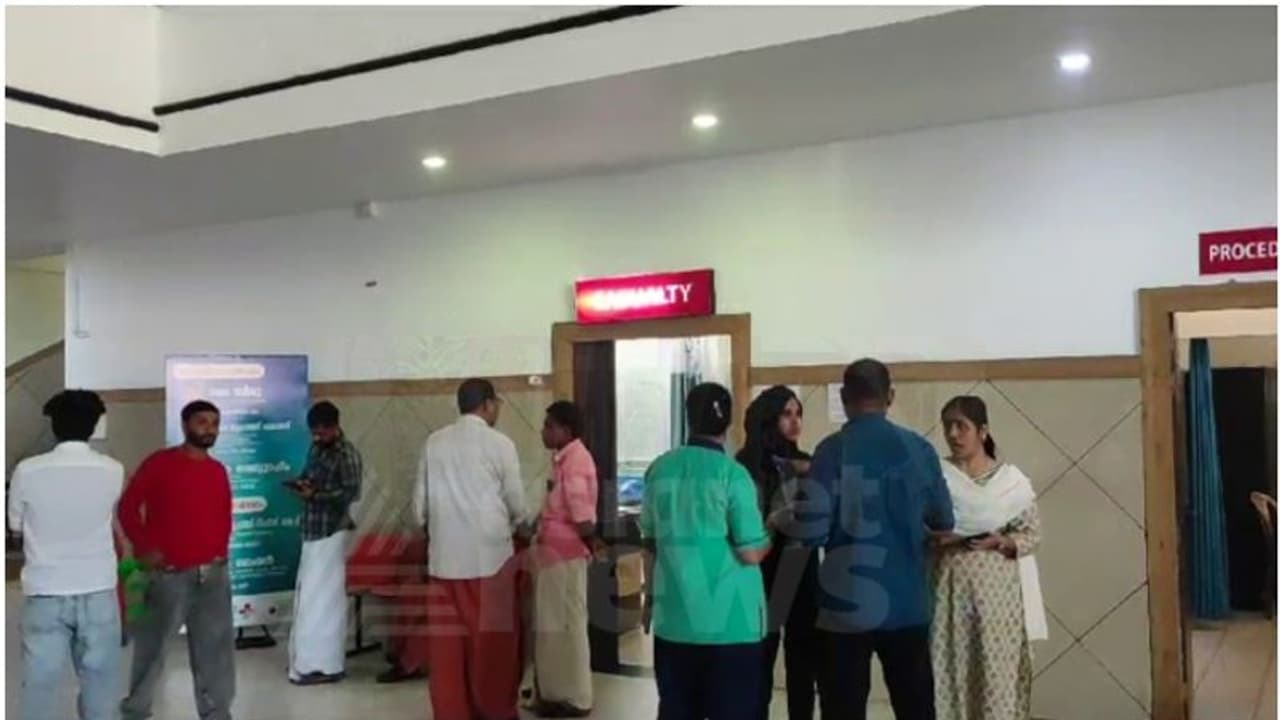 നാദാപുരത്തിനടുത്ത് നിര്മാണത്തിലിരുന്ന വീട് തകര്ന്നു; രണ്ട് പേര്ക്ക് ദാരുണാന്ത്യം നാദാപുരത്തിനടുത്ത് നിര്മാണത്തിലിരുന്ന വീട് തകര്ന്നു; രണ്ട് പേര്ക്ക് ദാരുണാന്ത്യം