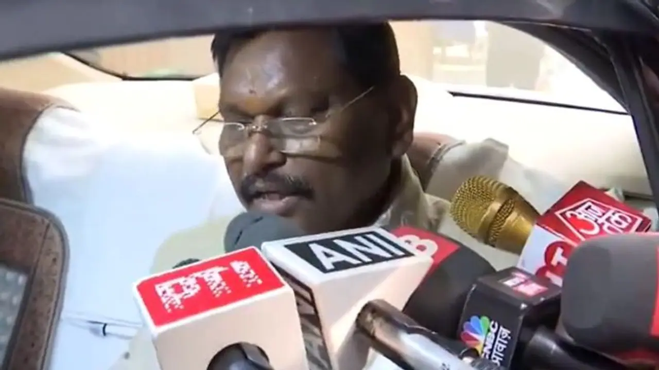 No law can be brought without deliberations: Modi Govt tells farmers' unions, invites them for talks (WATCH) No law can be brought without deliberations: Modi Govt tells farmers' unions, invites them for talks (WATCH)