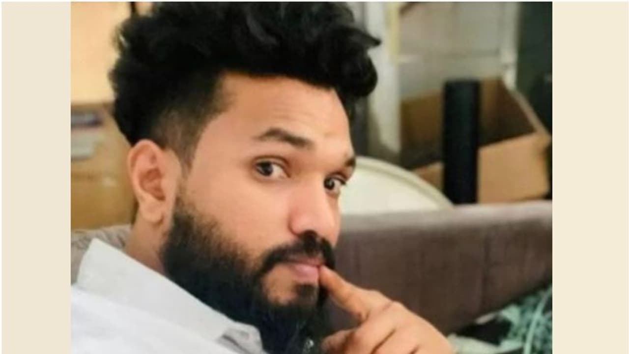 ഭാര്യയും മകളും നാട്ടിലേക്ക് മടങ്ങിയത് ഒഴാഴ്ച മുമ്പ്; താമസസ്ഥലത്ത് പ്രവാസി മലയാളി യുവാവ് മരിച്ച നിലയിൽ ഭാര്യയും മകളും നാട്ടിലേക്ക് മടങ്ങിയത് ഒഴാഴ്ച മുമ്പ്; താമസസ്ഥലത്ത് പ്രവാസി മലയാളി യുവാവ് മരിച്ച നിലയിൽ