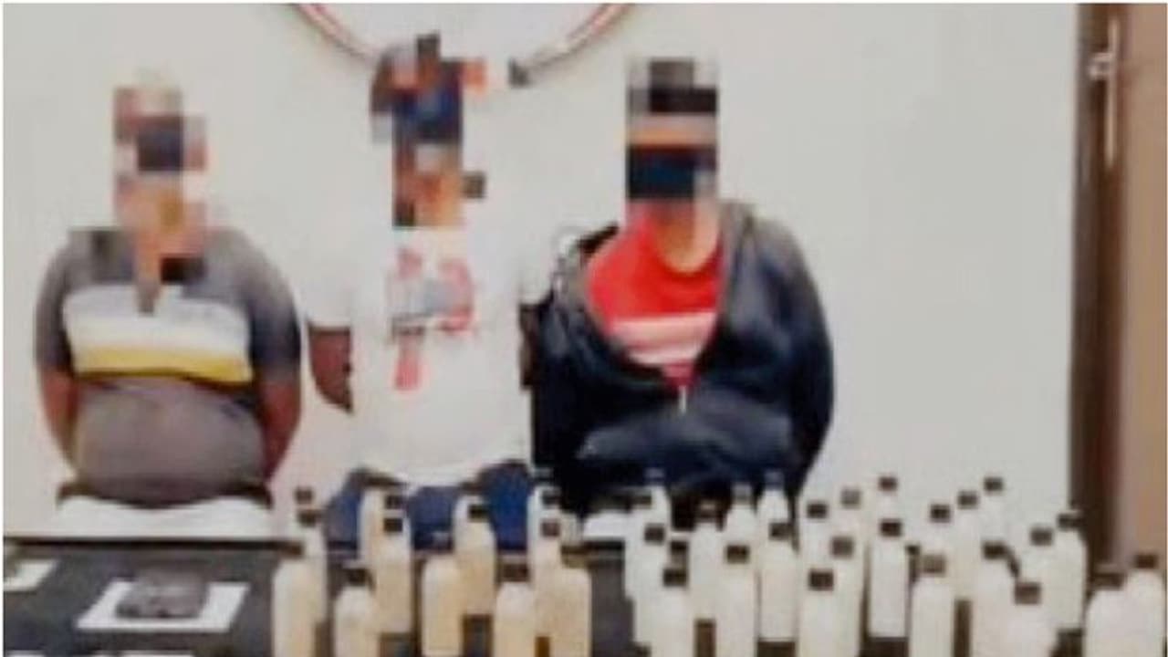 ഇത് കടന്ന കൈ, മയക്കുമരുന്ന് കടത്തിന് പുതുവഴി; അതിവിദഗ്ധമായി ഒളിപ്പിച്ചു, പക്ഷേ രഹസ്യ വിവരം ചതിച്ചു, അറസ്റ്റ് ഇത് കടന്ന കൈ, മയക്കുമരുന്ന് കടത്തിന് പുതുവഴി; അതിവിദഗ്ധമായി ഒളിപ്പിച്ചു, പക്ഷേ രഹസ്യ വിവരം ചതിച്ചു, അറസ്റ്റ്