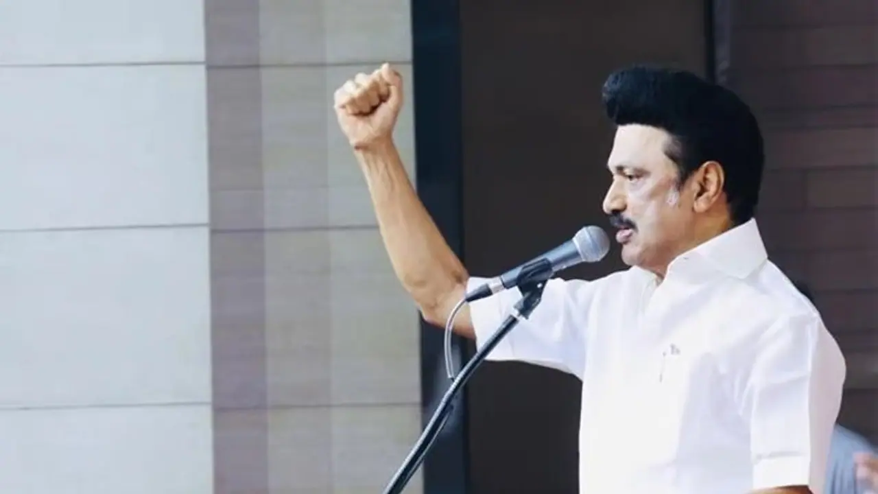 வன்மத்தைக் கக்குகிறார்கள்.. வதந்திகளைப் பரப்புகிறார்கள்.. தோல்வி பயத்தில் குரல் நடுங்குவது தெரிகிறது ஸ்டாலின் வன்மத்தைக் கக்குகிறார்கள்.. வதந்திகளைப் பரப்புகிறார்கள்.. தோல்வி பயத்தில் குரல் நடுங்குவது தெரிகிறது ஸ்டாலின்