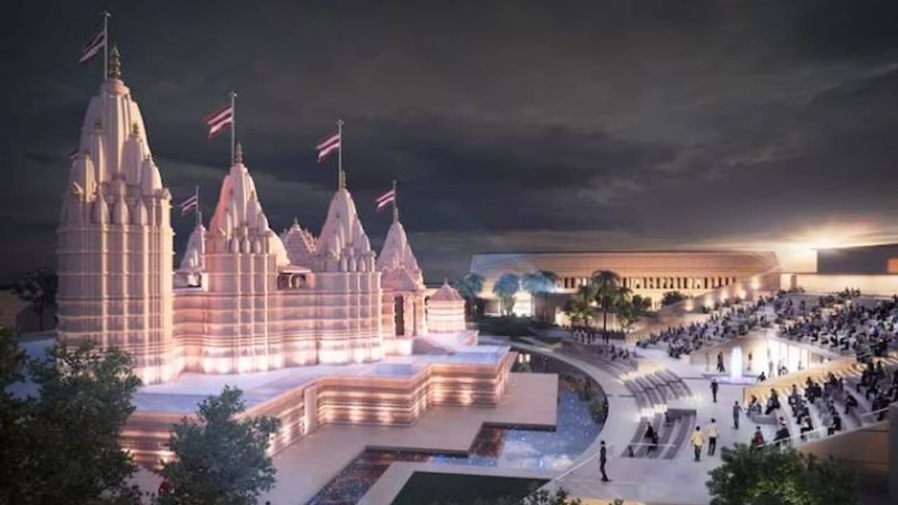 துபாயின் முதல் இந்து கோவில்.. கோவிலின் அமைப்பு முதல் சிறப்பு அம்சங்கள் வரை.. முழு தகவல்கள் இதோ!! துபாயின் முதல் இந்து கோவில்.. கோவிலின் அமைப்பு முதல் சிறப்பு அம்சங்கள் வரை.. முழு தகவல்கள் இதோ!!