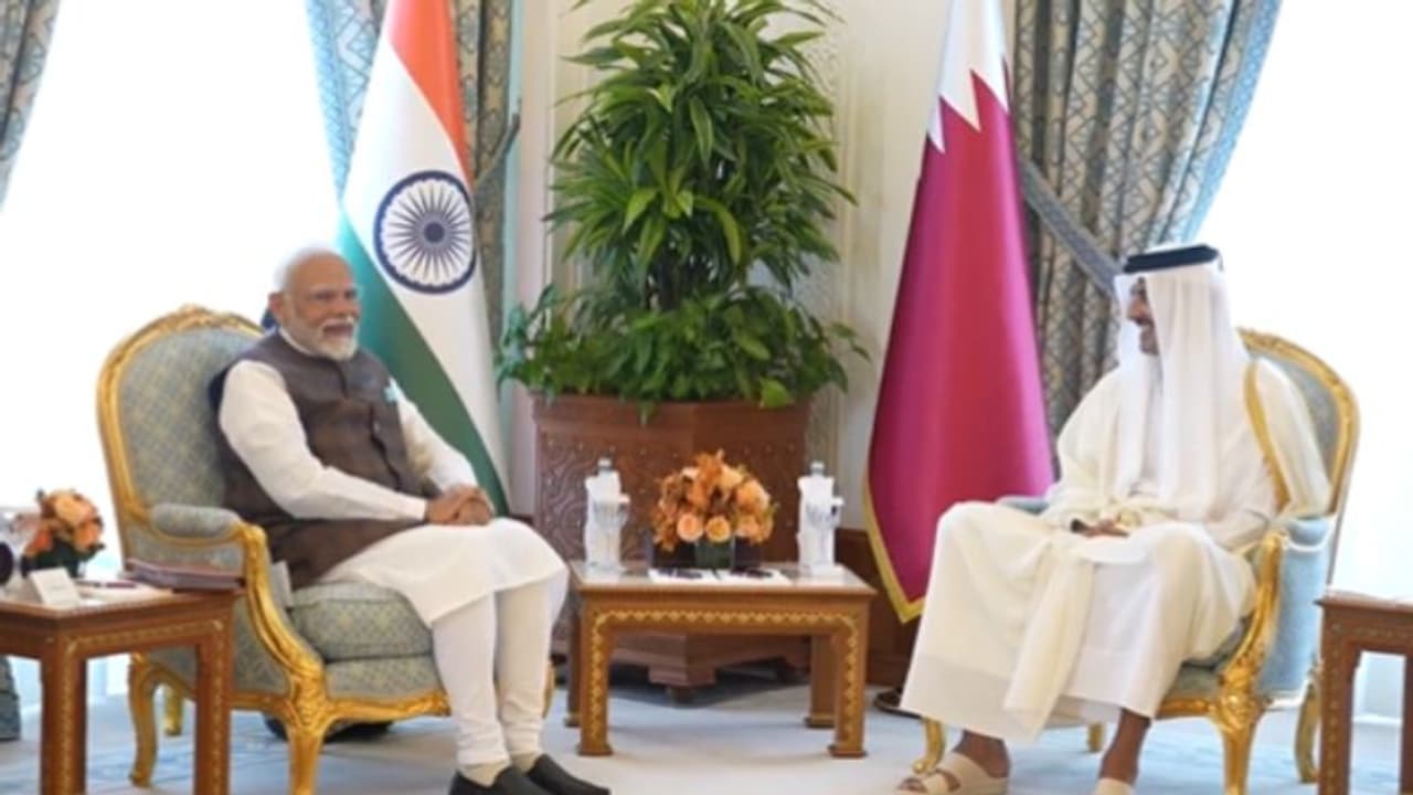 "இந்தியா கத்தார் உறவு வலுவாக வளர்கின்றது" கத்தார் மன்னரை சந்தித்த பின் பிரதமர் மோடி வெளியிட்ட தகவல்! "இந்தியா கத்தார் உறவு வலுவாக வளர்கின்றது" கத்தார் மன்னரை சந்தித்த பின் பிரதமர் மோடி வெளியிட்ட தகவல்!