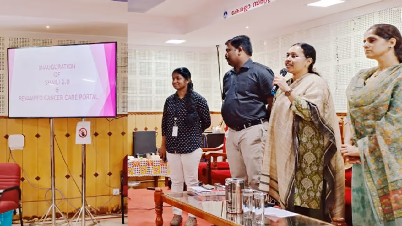 30 വയസിന് മുകളിലുള്ളവരോ? സ്ക്രീനിങ്ങിന് ആശാ വര്ക്കര് വീട്ടിലെത്തും, ആരോഗ്യവകുപ്പ് 'ശൈലി 2.0' വരുന്നു 30 വയസിന് മുകളിലുള്ളവരോ? സ്ക്രീനിങ്ങിന് ആശാ വര്ക്കര് വീട്ടിലെത്തും, ആരോഗ്യവകുപ്പ് 'ശൈലി 2.0' വരുന്നു