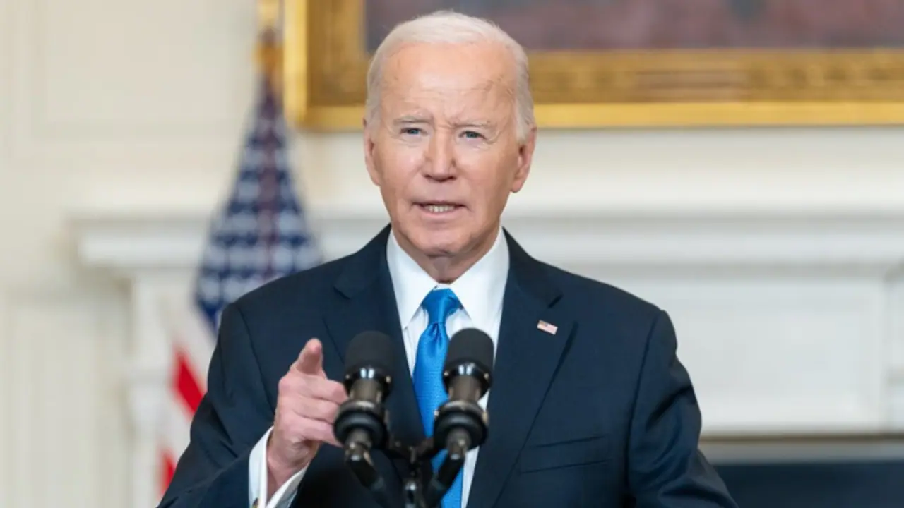 Joe Biden appears to read script instructions out loud in latest teleprompter gaffe (WATCH)