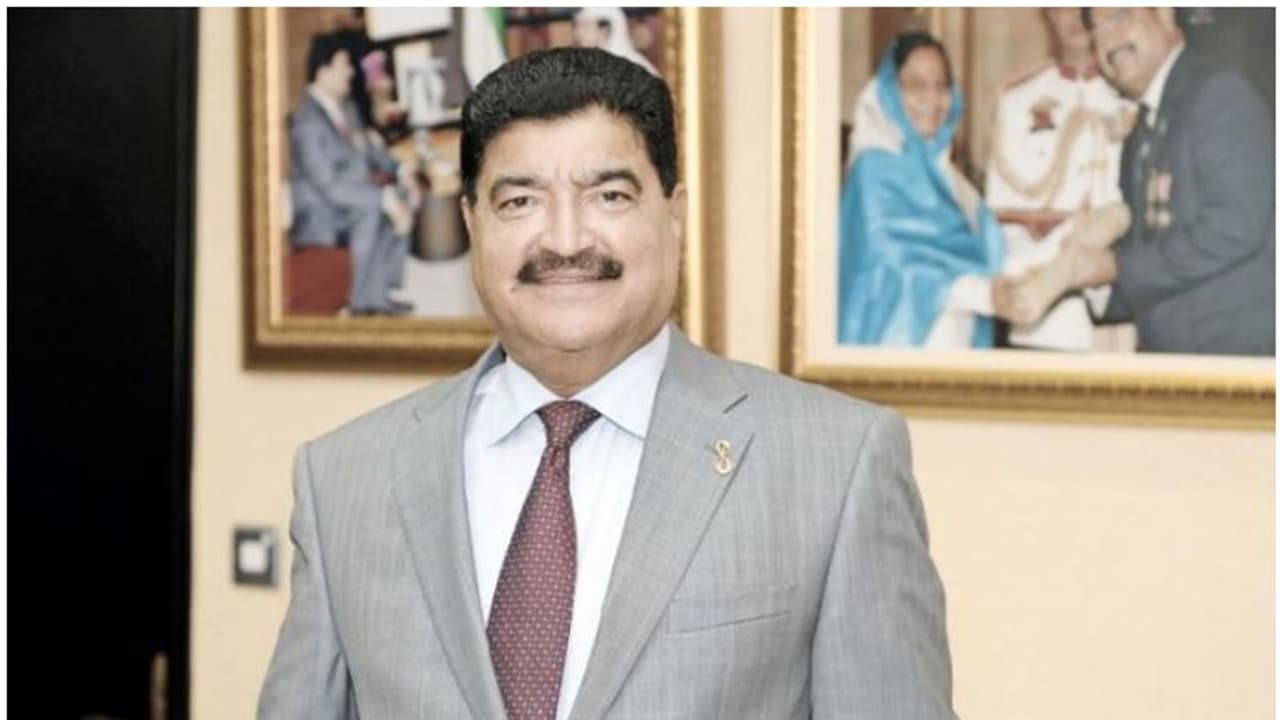 തിരിച്ചെത്തുമോ യുഎഇ എക്സ്ചേഞ്ചിന് നല്ല കാലം? വര്ഷങ്ങള് നീണ്ട യാത്രാവിലക്ക്; ബി ആര് ഷെട്ടി യുഎഇയിൽ തിരിച്ചെത്തുമോ യുഎഇ എക്സ്ചേഞ്ചിന് നല്ല കാലം? വര്ഷങ്ങള് നീണ്ട യാത്രാവിലക്ക്; ബി ആര് ഷെട്ടി യുഎഇയിൽ