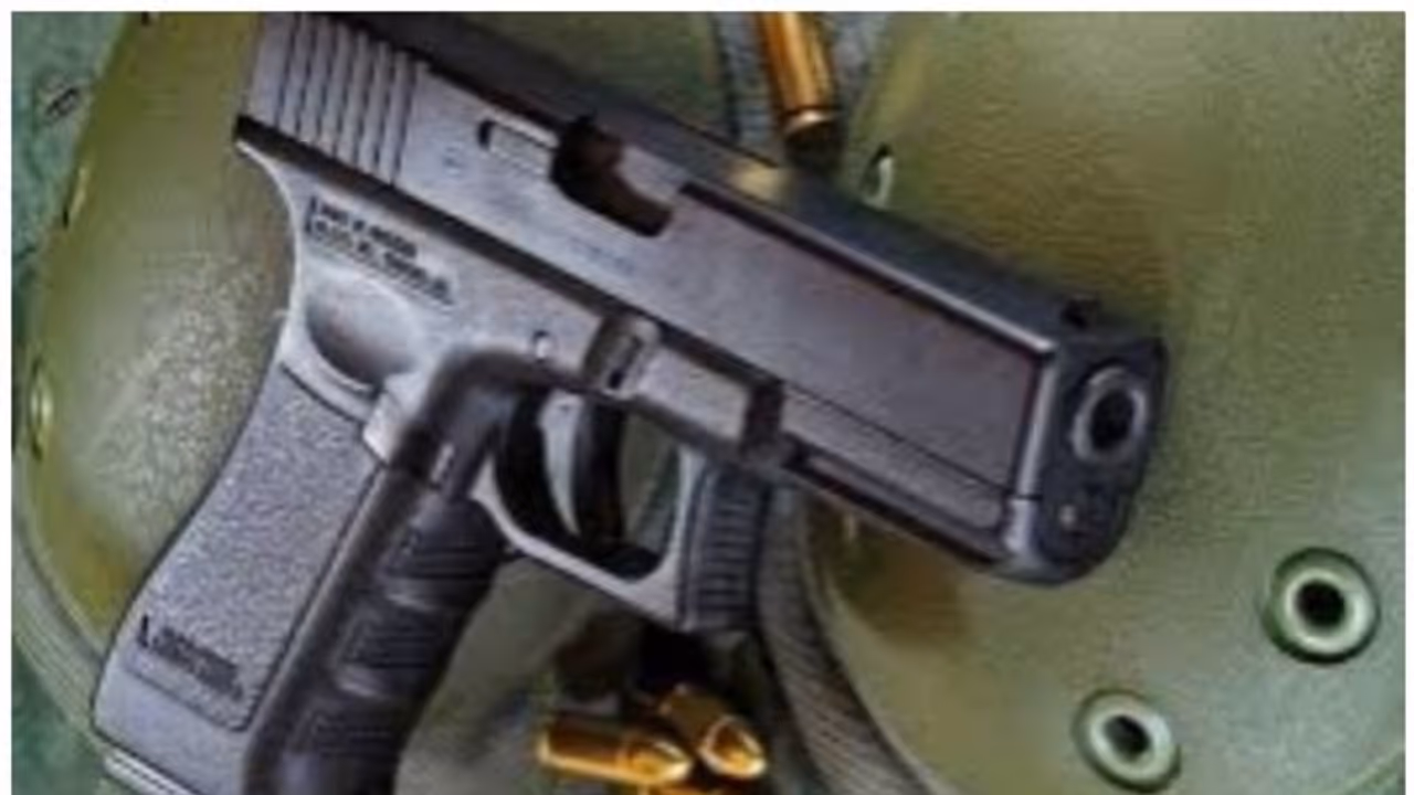 துப்பாக்கி உரிமம் கேட்டு விண்ணப்பித்த 42,000 இஸ்ரேல் பெண்கள்! 10,000 பேருக்கு பயிற்சி!