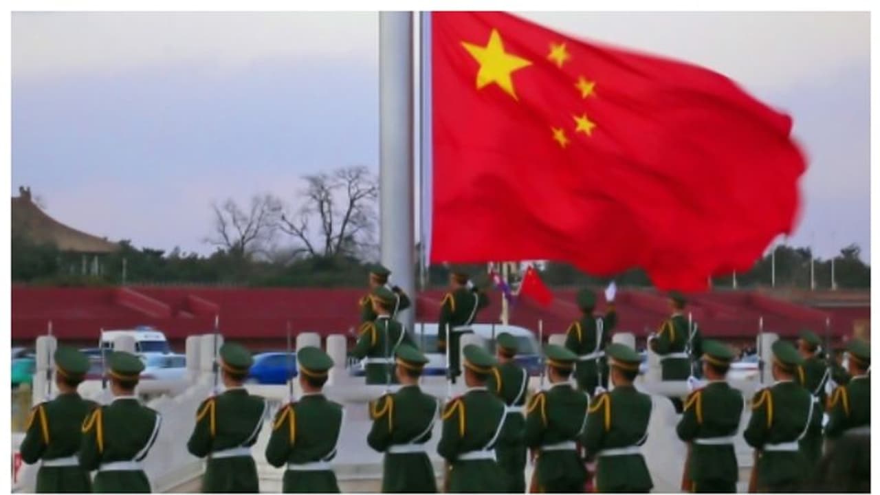  സൈനികന്‍റെ ഭാര്യയുമായി 'ഡേറ്റിംഗ്' ക്രിമിനല്‍ കുറ്റം; ചൈനയില്‍ യുവാവിന് 10 മാസം തടവ് !