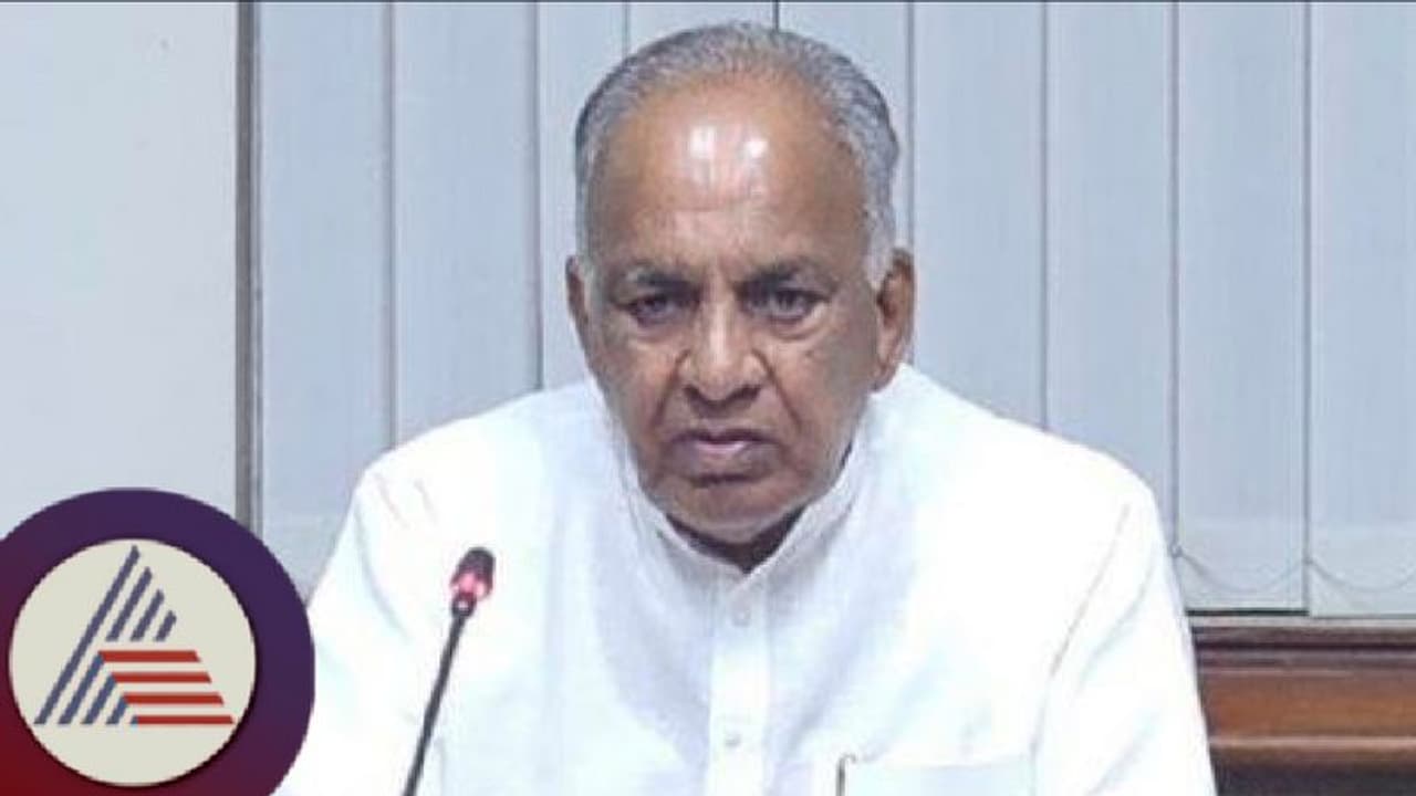 ಬಿಜೆಪಿಯವ್ರು ಬರ್ತಾ ಬರ್ತಾ ಸಂವಿಧಾನ ವಿರೋಧಿಗಳಾಗುತ್ತಿದ್ದಾರೆ: ಸಚಿವ ಎನ್‌ಎಸ್ ಬೋಸರಾಜು ಕಿಡಿ