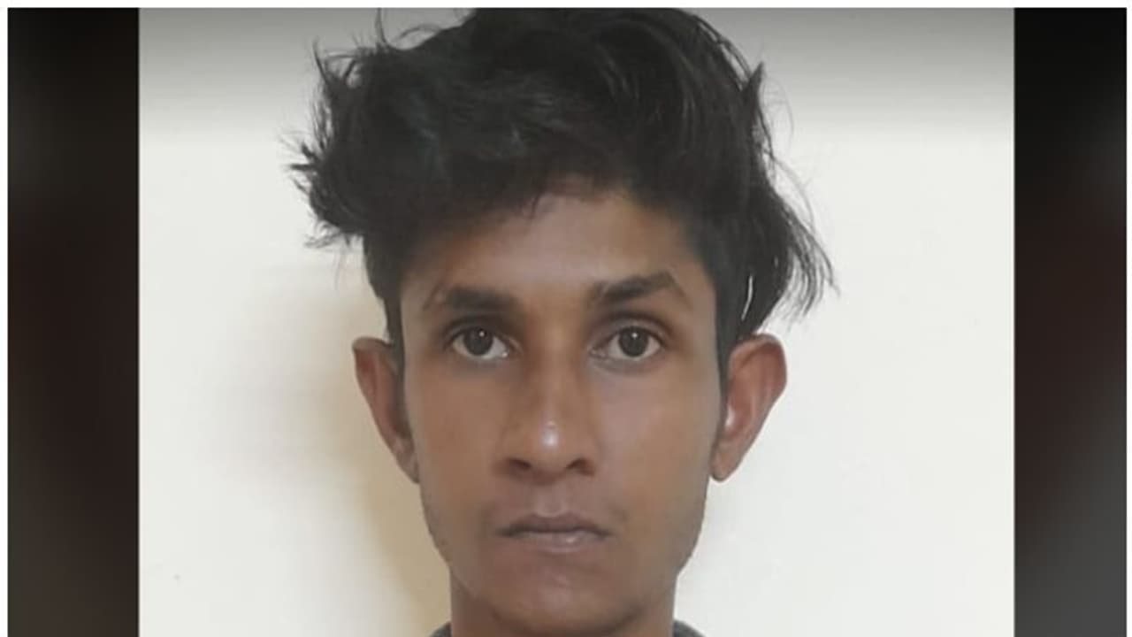 വാക്കേറ്റം ആരംഭിച്ചത് 'ചേട്ടാ വിളി' തർക്കത്തിൽ; പിന്നാലെ വീടാക്രമണം, വധശ്രമം; യുവാവ് പിടിയിൽ വാക്കേറ്റം ആരംഭിച്ചത് 'ചേട്ടാ വിളി' തർക്കത്തിൽ; പിന്നാലെ വീടാക്രമണം, വധശ്രമം; യുവാവ് പിടിയിൽ