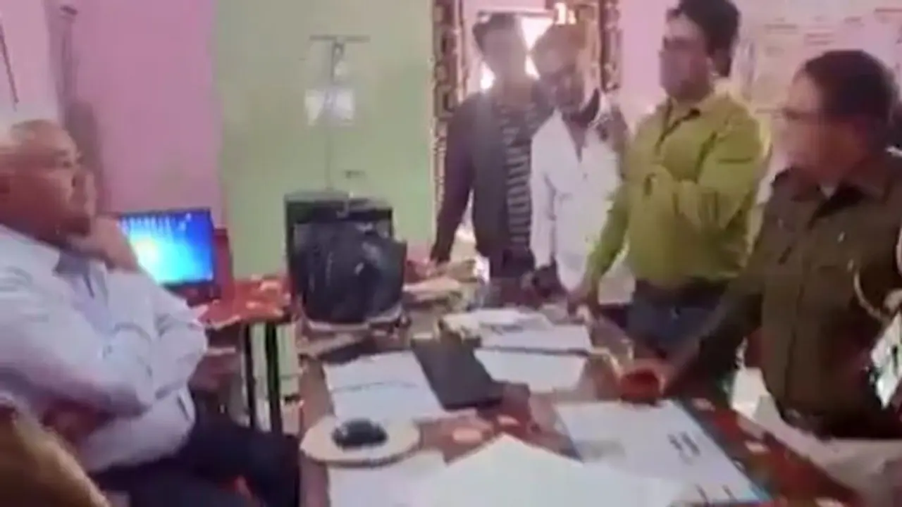 School hijab controversy unfolds in Rajasthan; Viral video captures parents' threatening staff (WATCH)