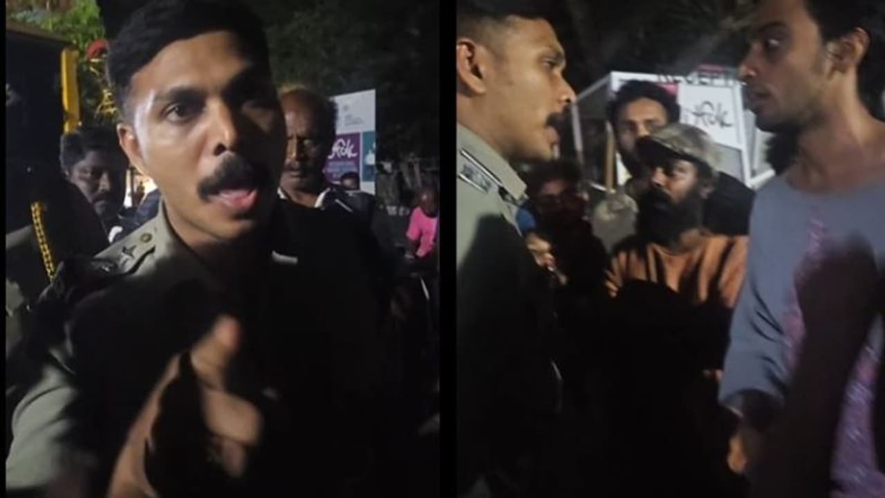 'കിട്ടുന്ന വണ്ടിക്ക് കേറി പൊക്കോണം', ലാത്തിയെടുത്ത് ആക്രോശിച്ച് പൊലീസ്; ഇറ്റ്ഫോക്കിൽ പ്രതിഷേധം, ആരോപണം 'കിട്ടുന്ന വണ്ടിക്ക് കേറി പൊക്കോണം', ലാത്തിയെടുത്ത് ആക്രോശിച്ച് പൊലീസ്; ഇറ്റ്ഫോക്കിൽ പ്രതിഷേധം, ആരോപണം