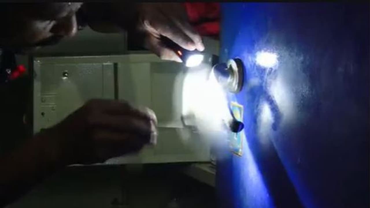 അവര് രണ്ട് പേര്, നരസിംഹമൂര്ത്തീ ക്ഷേത്രത്തിലും ഭഗവതി ക്ഷേത്രത്തിലും മോഷണം, എല്ലാം സിസിടിവിയിൽ അവര് രണ്ട് പേര്, നരസിംഹമൂര്ത്തീ ക്ഷേത്രത്തിലും ഭഗവതി ക്ഷേത്രത്തിലും മോഷണം, എല്ലാം സിസിടിവിയിൽ