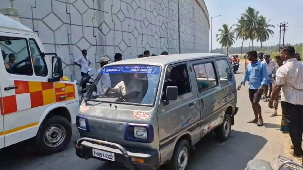 மேம்பாலத்தில் இருந்து சீறிப் பாய்ந்த புல்லட் வாகனம்; கிணற்றில் விழுந்து இளைஞர் சம்பவ இடத்திலேயே பலி மேம்பாலத்தில் இருந்து சீறிப் பாய்ந்த புல்லட் வாகனம்; கிணற்றில் விழுந்து இளைஞர் சம்பவ இடத்திலேயே பலி