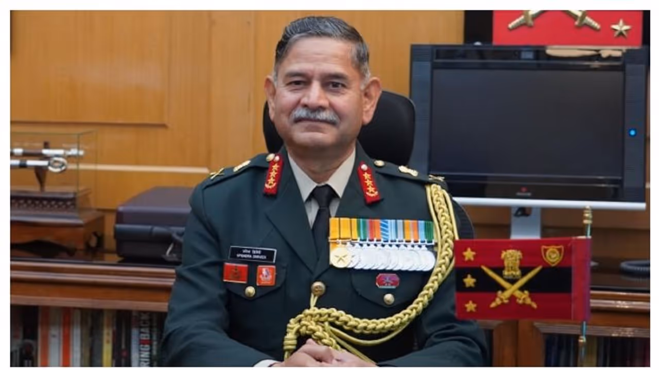 പുതിയ കരസേനാ ഉപമേധാവിയായി ലെഫ്റ്റനന്‍റ് ജനറൽ ഉപേന്ദ്ര ദ്വിവേദി സ്ഥാനം ഏറ്റെടുത്തു 
