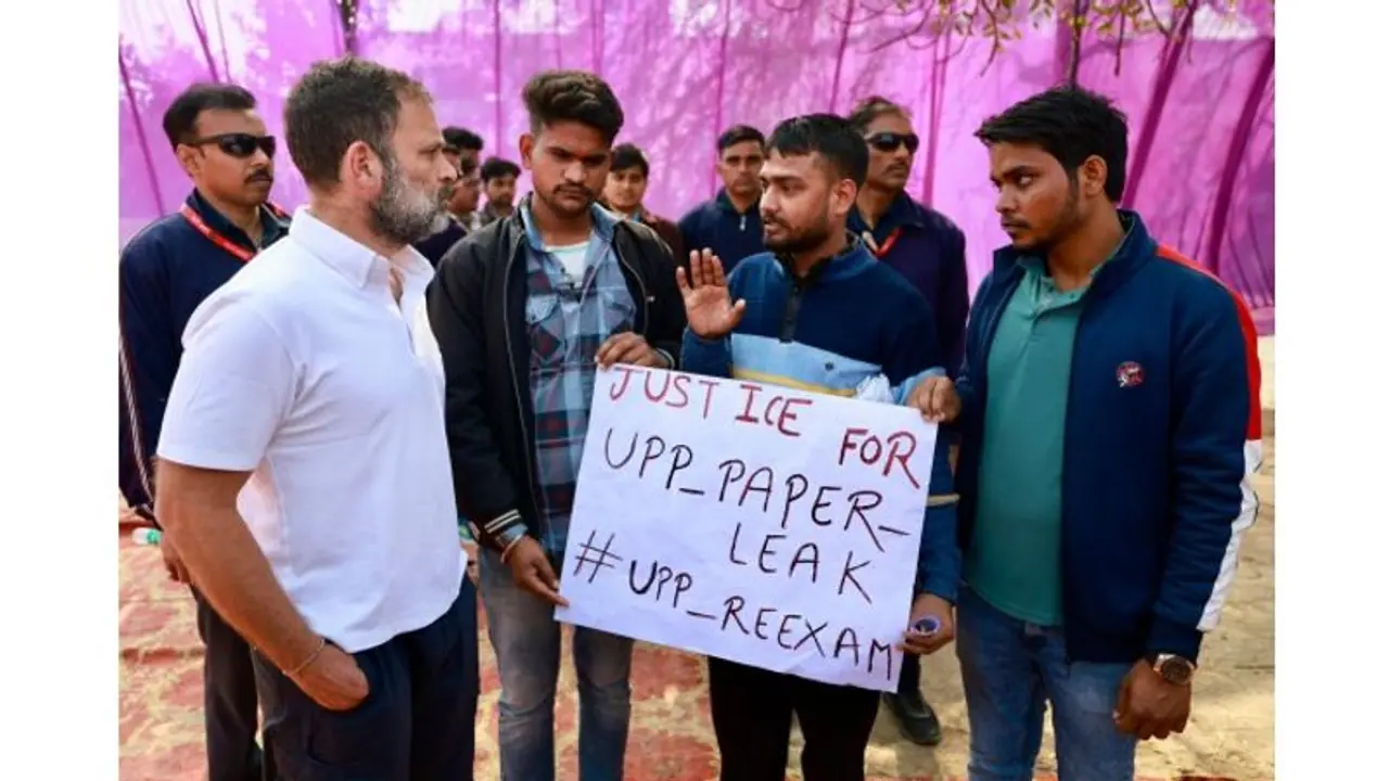 यूपी पुलिस भर्ती पेपर लीक प्रकरण पर भड़के राजनीतिक दल: कहा, डबल इंजन वाली सत्ता असंवेदनशील