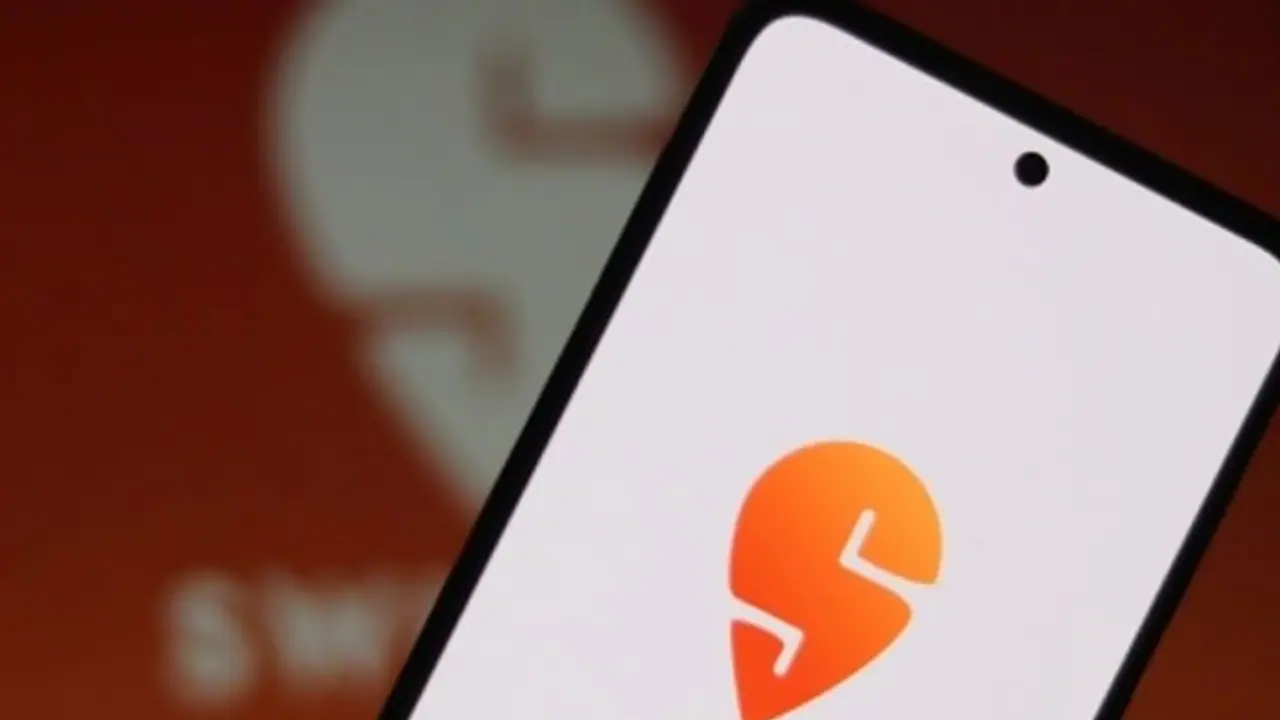 ஹேக் செய்யப்பட்ட பெண்ணின் ஸ்விக்கி கணக்கு.. இரு இளசுகள் பார்த்த பலே வேலை இறுதியில் சிக்கியது எப்படி?