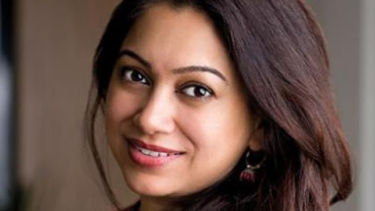 അഞ്‍ജലി മേനോൻ ഇനി തമിഴില്‍, ചിത്രം പ്രഖ്യാപിച്ചു