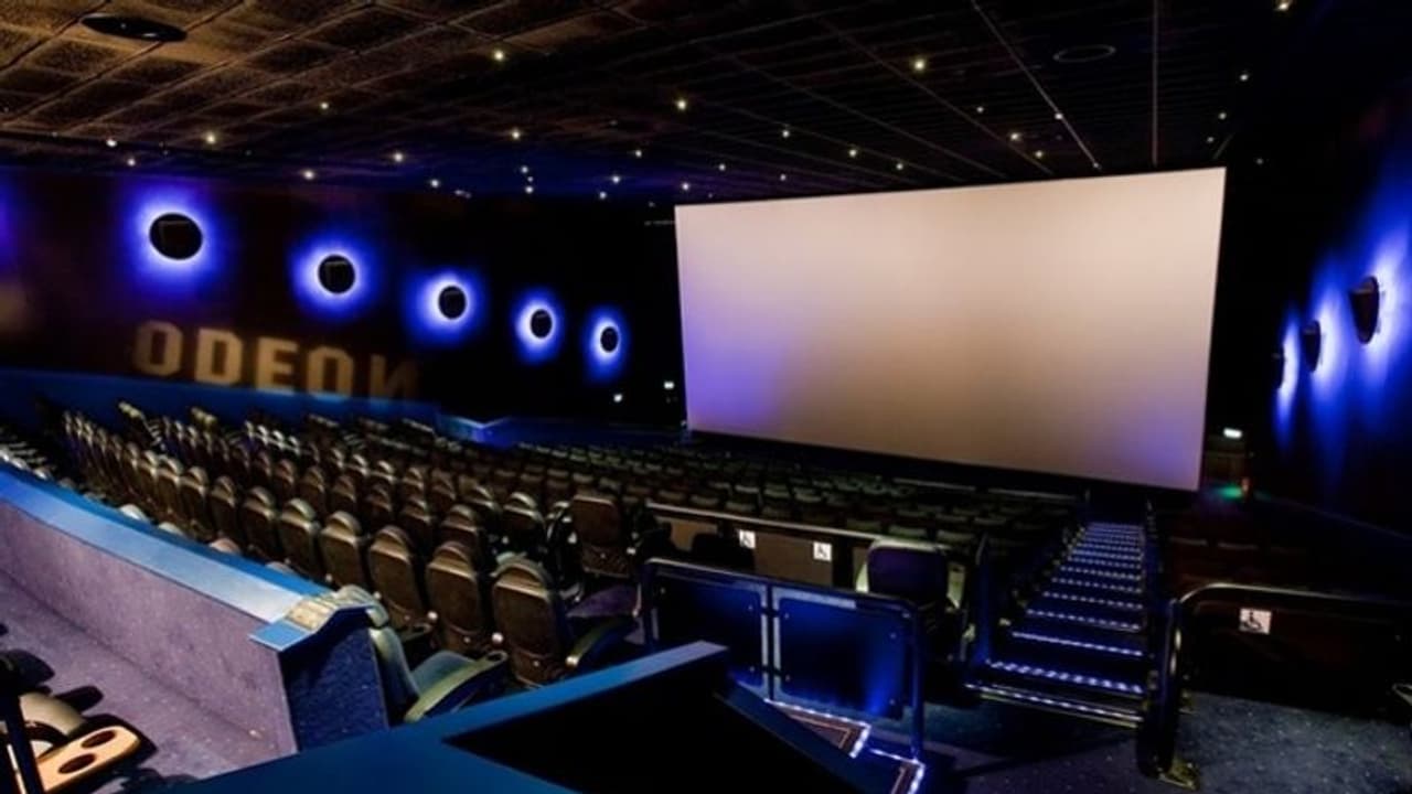 'ഭ്രമയുഗ'മോ 'പ്രേമലു'വോ അല്ല! റിലീസിന് മുന്പ് യുകെയിൽ 11 ഹൗസ്ഫുൾ ഷോ ബുക്കിംഗുമായി ഞെട്ടിച്ച് ഒരു മലയാളചിത്രം 'ഭ്രമയുഗ'മോ 'പ്രേമലു'വോ അല്ല! റിലീസിന് മുന്പ് യുകെയിൽ 11 ഹൗസ്ഫുൾ ഷോ ബുക്കിംഗുമായി ഞെട്ടിച്ച് ഒരു മലയാളചിത്രം