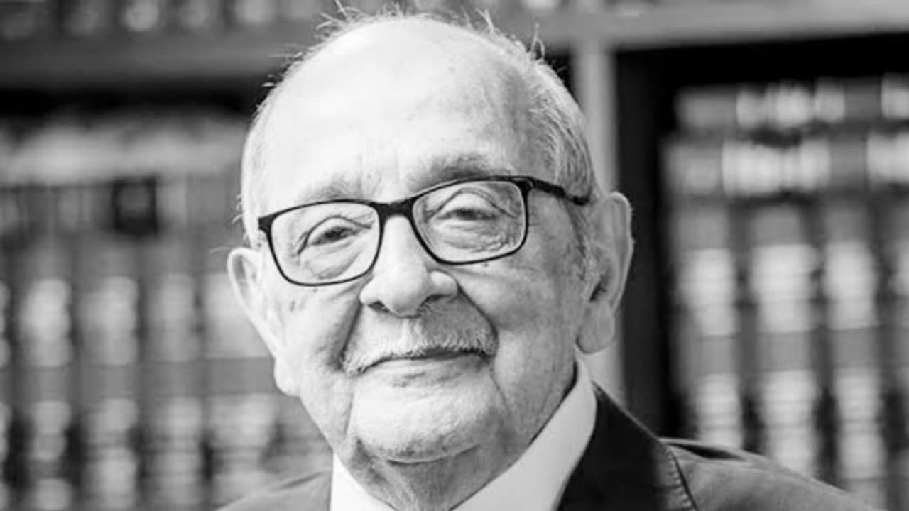 பிரபல வழக்கறிஞர் பாலி நாரிமன் காலமானார்.. ஜெயலலிதாவுக்கு ஜாமீன் வாங்கி கொடுத்தவர்.. பிரபல வழக்கறிஞர் பாலி நாரிமன் காலமானார்.. ஜெயலலிதாவுக்கு ஜாமீன் வாங்கி கொடுத்தவர்..