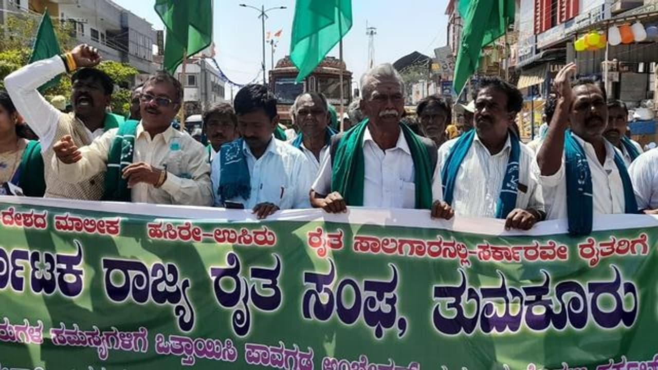 ತುಂಗಭದ್ರ ಯೋಜನೆ ಕಾಮಗಾರಿ ವಿಳಂಬ: ಆಕ್ರೋಶ ತುಂಗಭದ್ರ ಯೋಜನೆ ಕಾಮಗಾರಿ ವಿಳಂಬ: ಆಕ್ರೋಶ