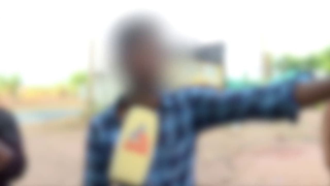 രണ്ട് വയസുകാരിയെ കാണാതായ സംഭവം; എസ്എടി ആശുപത്രിക്ക് മുന്നിൽ ബഹളം വെച്ച് കുടുംബാംഗങ്ങൾ