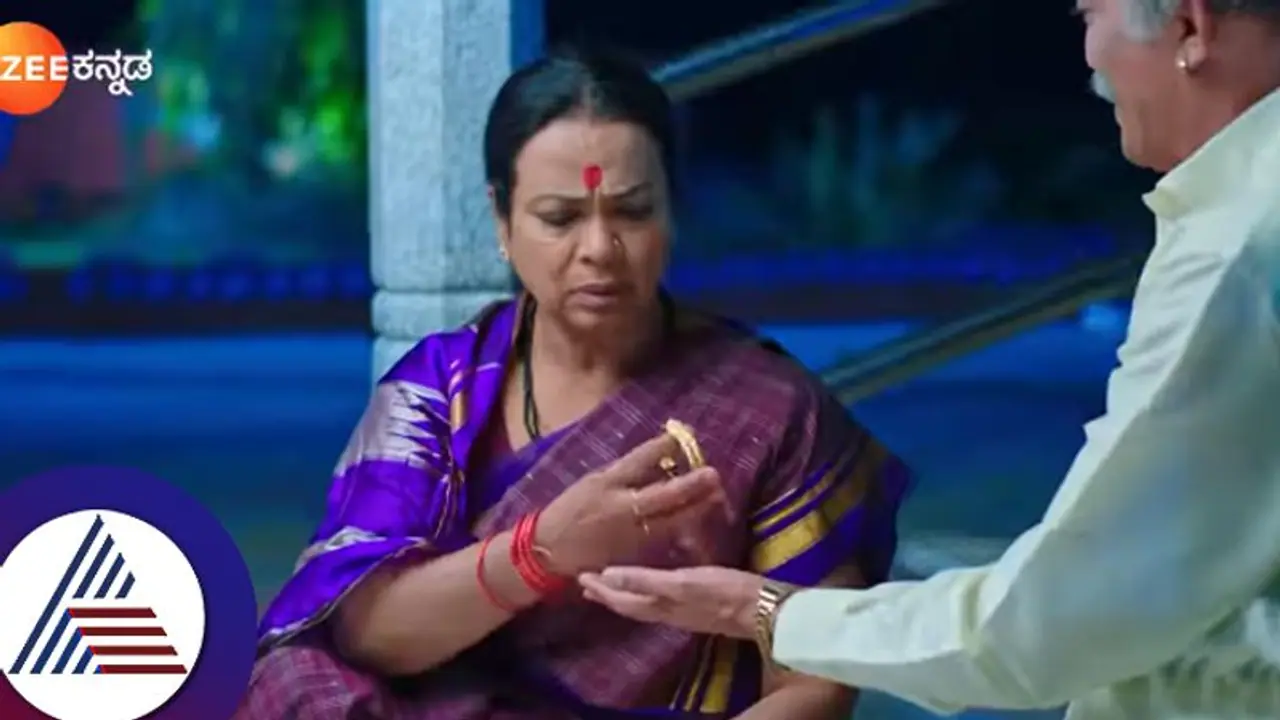 25 ವರ್ಷಗಳ ಬಳಿಕ ಗಂಡ ಕೊಟ್ಟ ಚಿನ್ನದ ಬಳೆ: ಪ್ರೇಮಿಗಳ ದಿನದ ಉಡುಗೊರೆಗೆ ಪುಟ್ಟಕ್ಕ ಶಾಕ್! 25 ವರ್ಷಗಳ ಬಳಿಕ ಗಂಡ ಕೊಟ್ಟ ಚಿನ್ನದ ಬಳೆ: ಪ್ರೇಮಿಗಳ ದಿನದ ಉಡುಗೊರೆಗೆ ಪುಟ್ಟಕ್ಕ ಶಾಕ್!