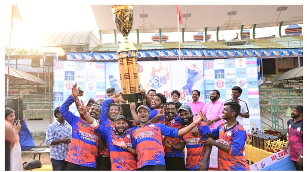 ജേര്‍ണലിസ്റ്റ് ക്രിക്കറ്റ് ലീഗ്: തിരുവനന്തപുരം സ്‌ട്രൈക്കേഴ്‌സിന് കിരീടം! ഫൈനലില്‍ എറണാകുളത്തെ തോല്‍പ്പിച്ചു