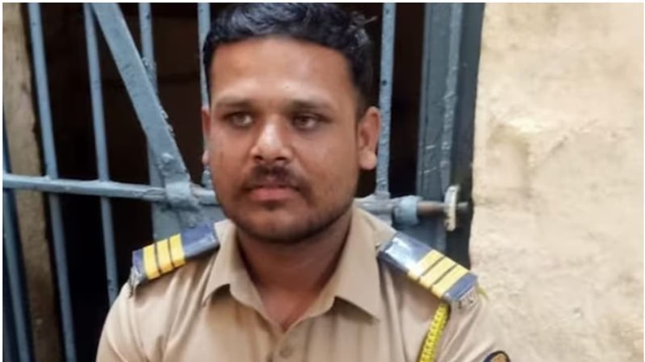 ഏട്ടായിയുടെ തങ്കച്ചി പാസം! പരീക്ഷയിൽ ജയിപ്പിക്കാൻ ഇങ്ങനെയൊരു 'കടുംകൈ' സ്വപ്നത്തിൽ മാത്രം, സല്യൂട്ടിൽ കുടുങ്ങി