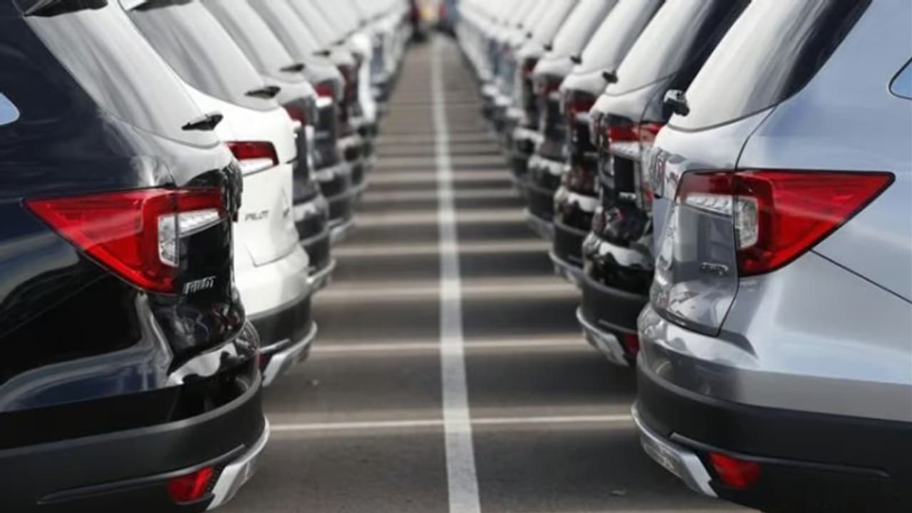 വാഹന രജിസ്ട്രേഷനും പുതിയ നിര്ദേശങ്ങള്; മാര്ച്ച് ഒന്ന് മുതല് പ്രാബല്യത്തില് വാഹന രജിസ്ട്രേഷനും പുതിയ നിര്ദേശങ്ങള്; മാര്ച്ച് ഒന്ന് മുതല് പ്രാബല്യത്തില്