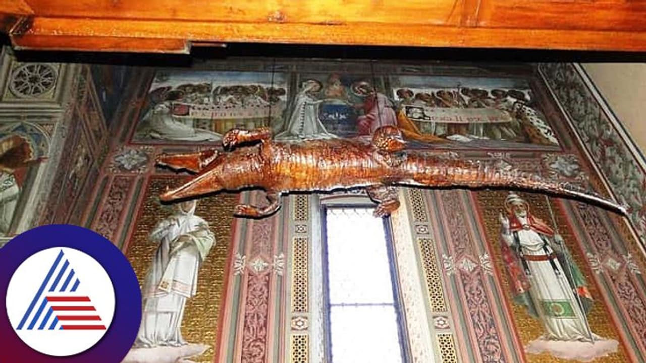 500 ವರ್ಷಗಳಿಂದಲೂ ಈ ಚರ್ಚಲ್ಲಿ ನೇತಾಡ್ತಿದೆ ಮೃತದೇಹ!