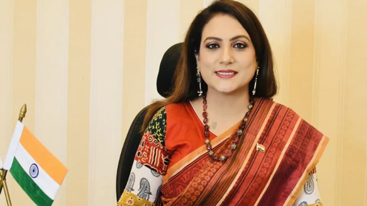 തോറ്റ പരീക്ഷയുടെ മാർക്ക് ലിസ്റ്റ് പങ്കുവെച്ച് ഐഎഎസ് ഓഫീസർ; നിങ്ങൾ വിദ്യാർത്ഥികൾക്ക് മാതൃകയെന്ന് സോഷ്യൽ മീഡിയ തോറ്റ പരീക്ഷയുടെ മാർക്ക് ലിസ്റ്റ് പങ്കുവെച്ച് ഐഎഎസ് ഓഫീസർ; നിങ്ങൾ വിദ്യാർത്ഥികൾക്ക് മാതൃകയെന്ന് സോഷ്യൽ മീഡിയ