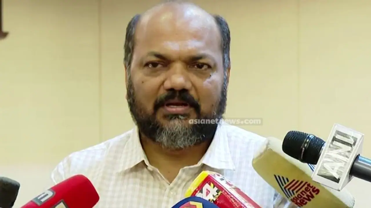 'കുടിവെള്ള സാമ്പിളുകൾ തുടർച്ചയായി പരിശോധിക്കുന്നു'; വേങ്ങൂരിലെ രോഗ വ്യാപനത്തിനുള്ള സാധ്യതകൾ അടച്ചെന്ന് മന്ത്രി 'കുടിവെള്ള സാമ്പിളുകൾ തുടർച്ചയായി പരിശോധിക്കുന്നു'; വേങ്ങൂരിലെ രോഗ വ്യാപനത്തിനുള്ള സാധ്യതകൾ അടച്ചെന്ന് മന്ത്രി