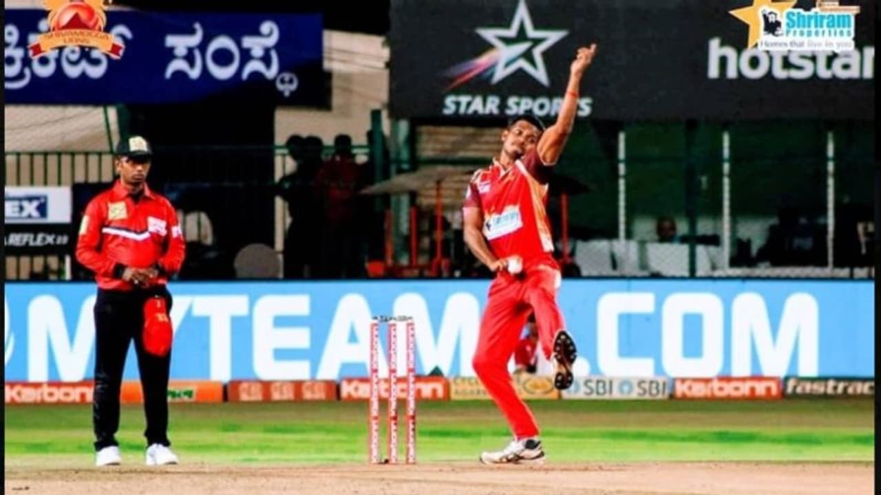 ക്രിക്കറ്റ് മത്സരത്തിനിടെ 34കാരനായ കർണാടക താരം കുഴഞ്ഞുവീണ് മരിച്ചു; മരണം ടീമിന്റെ ആവേശ ജയം ആഘോഷിക്കുന്നതിനിടെ ക്രിക്കറ്റ് മത്സരത്തിനിടെ 34കാരനായ കർണാടക താരം കുഴഞ്ഞുവീണ് മരിച്ചു; മരണം ടീമിന്റെ ആവേശ ജയം ആഘോഷിക്കുന്നതിനിടെ