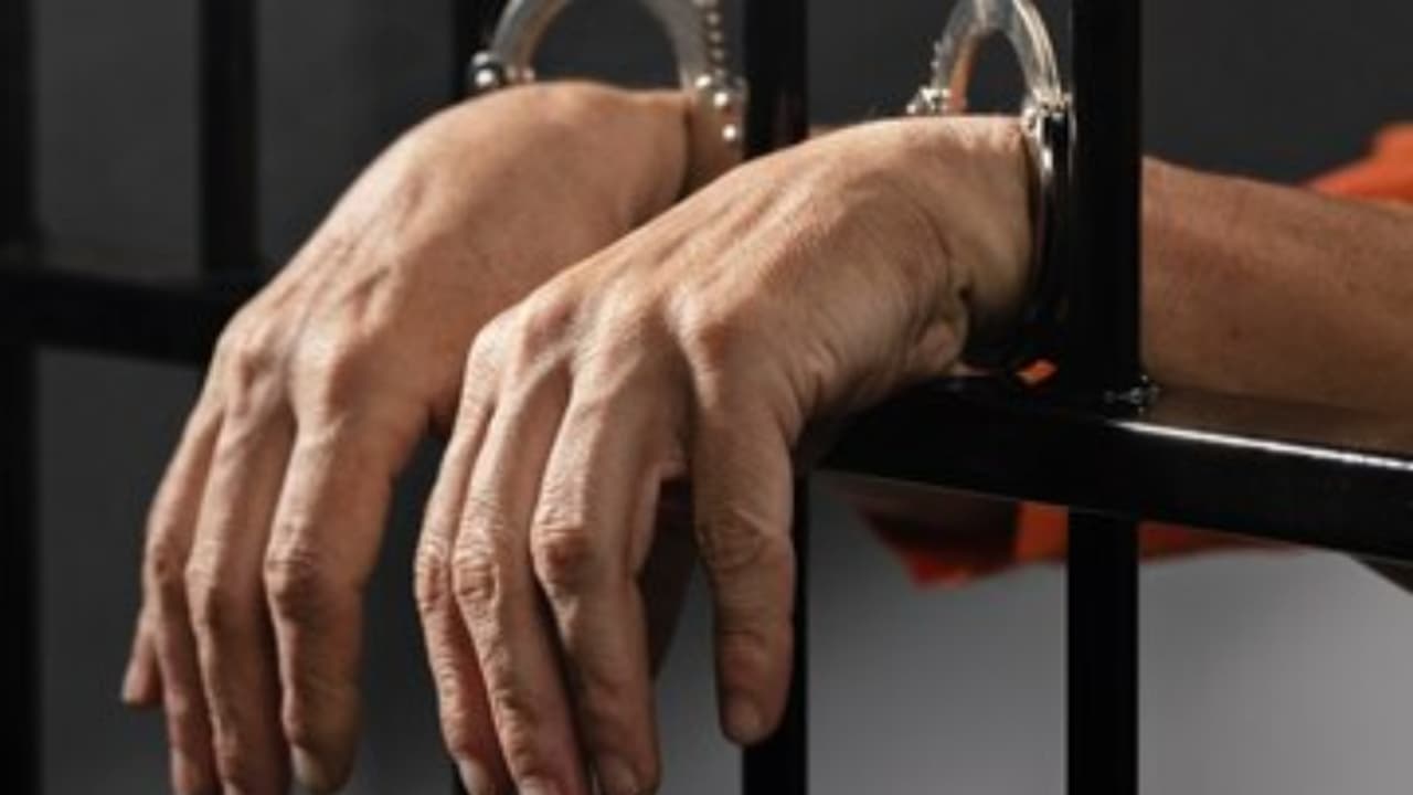 മറ്റൊരാളുമായി ബന്ധം; കാമുകിയെ ക്രൂരമായി മർദ്ദിച്ചു കൊന്നു, സിങ്കപ്പൂരിൽ ഇന്ത്യക്കാരന് 20 വർഷം തടവുശിക്ഷ