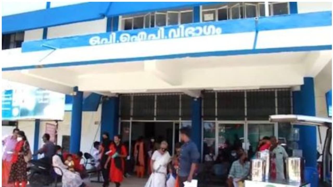 ആശുപത്രിയല്ലേ സാറേ... ഇച്ചിരി വെള്ളം പോലുമില്ലേ...; കായംകുളം താലുക്ക് ആശുപത്രിയിലെ ദുരവസ്ഥക്ക് പരിഹാരമെന്ന്?