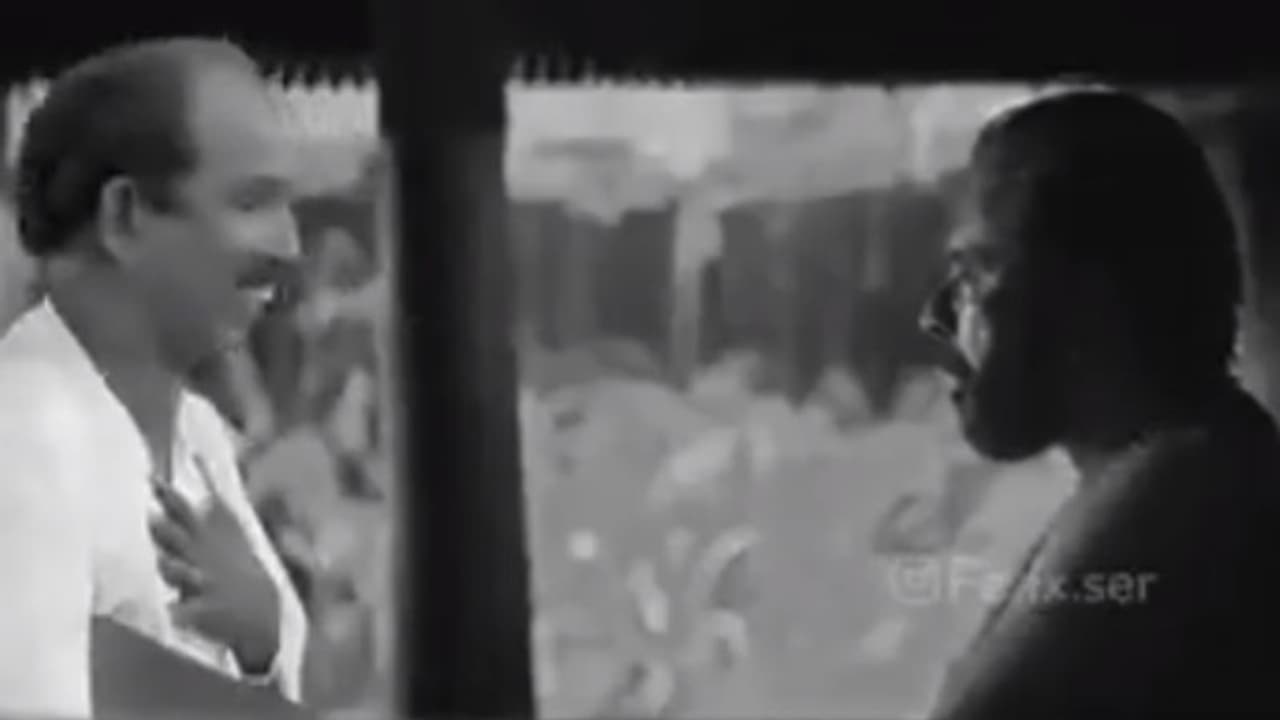 മാമുക്കോയയും 'കൊടുമൻ പോറ്റി'യും നേർക്കുനേർ എത്തിയാൽ..; 'എജ്ജാതി എഡിറ്റിംഗ്' എന്ന് ആരാധകര് മാമുക്കോയയും 'കൊടുമൻ പോറ്റി'യും നേർക്കുനേർ എത്തിയാൽ..; 'എജ്ജാതി എഡിറ്റിംഗ്' എന്ന് ആരാധകര്