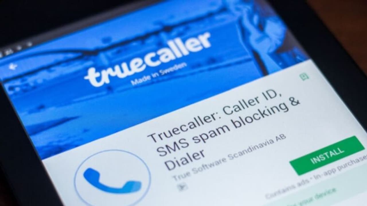 iPhone users finally gets Truecaller's live caller ID: How to enable the feature?
