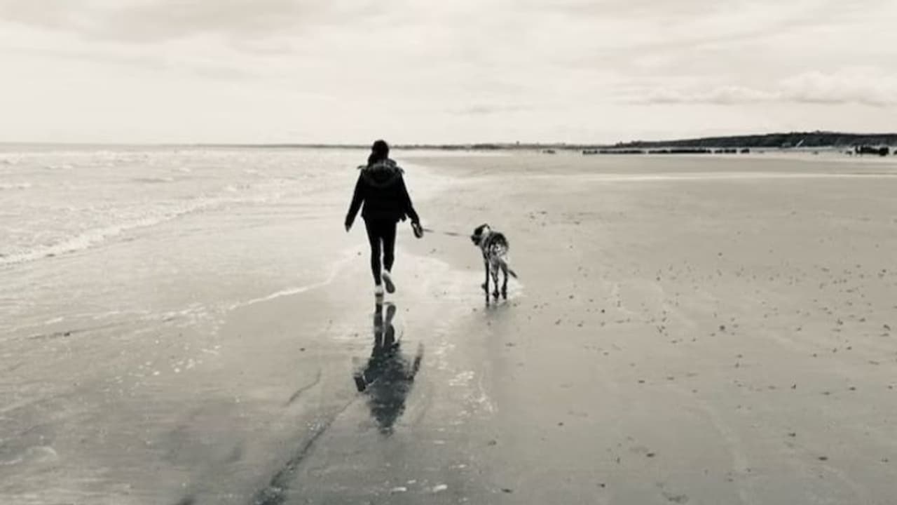 വായിച്ചവരുടെയെല്ലാം മനസ് ഇളക്കിമറിച്ച് ക്യാൻസര് ബാധിച്ച് മരിച്ച യുവതിയുടെ എഴുത്ത്... വായിച്ചവരുടെയെല്ലാം മനസ് ഇളക്കിമറിച്ച് ക്യാൻസര് ബാധിച്ച് മരിച്ച യുവതിയുടെ എഴുത്ത്...