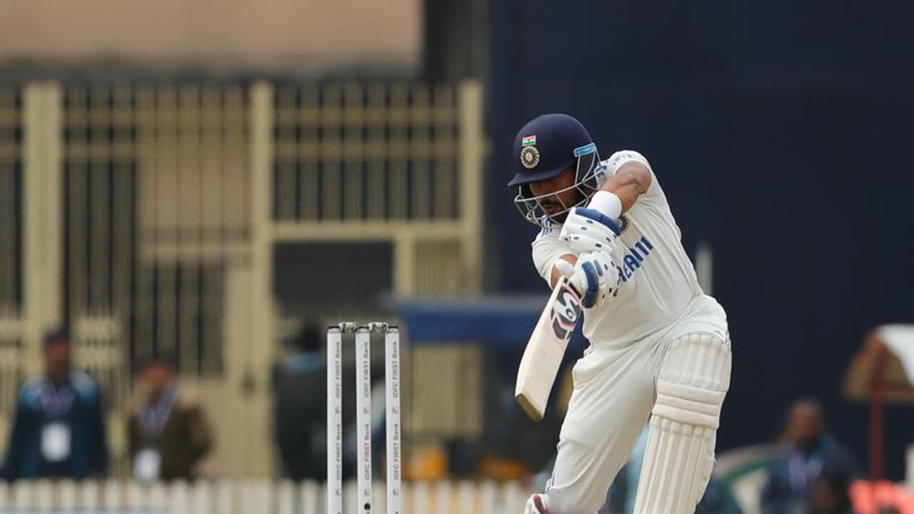 റാഞ്ചി ടെസ്റ്റിന്റെ രണ്ടാം ദിനം ഇന്ത്യ 219 7, ആ രാത്രി ഞാന് ഉറങ്ങിയിട്ടില്ല; തുറന്നു പറഞ്ഞ് ധ്രുവ് ജുറെല് റാഞ്ചി ടെസ്റ്റിന്റെ രണ്ടാം ദിനം ഇന്ത്യ 219 7, ആ രാത്രി ഞാന് ഉറങ്ങിയിട്ടില്ല; തുറന്നു പറഞ്ഞ് ധ്രുവ് ജുറെല്