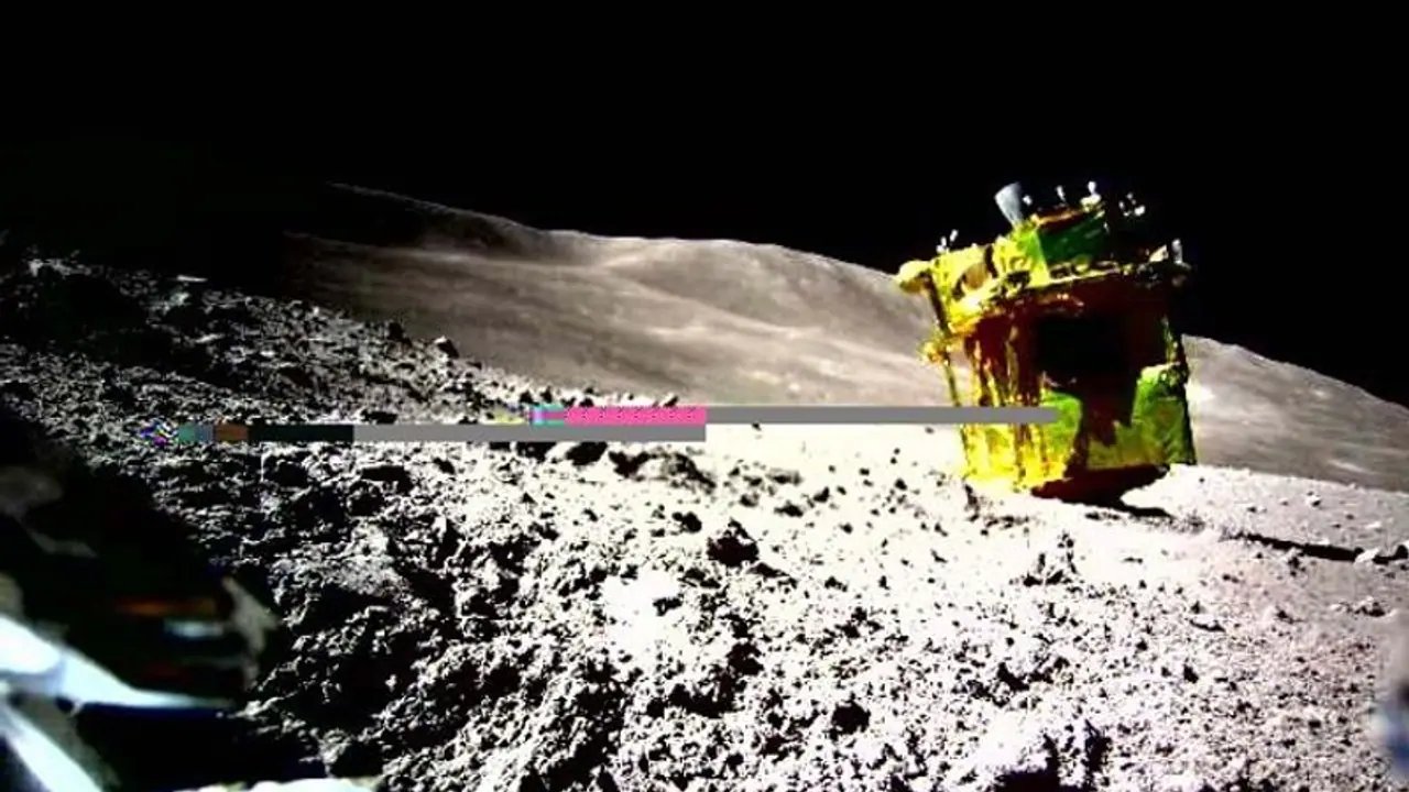 Japan's SLIM moon lander 'comes back to life' after 2 week lunar night, leaves scientists surprised Japan's SLIM moon lander 'comes back to life' after 2 week lunar night, leaves scientists surprised