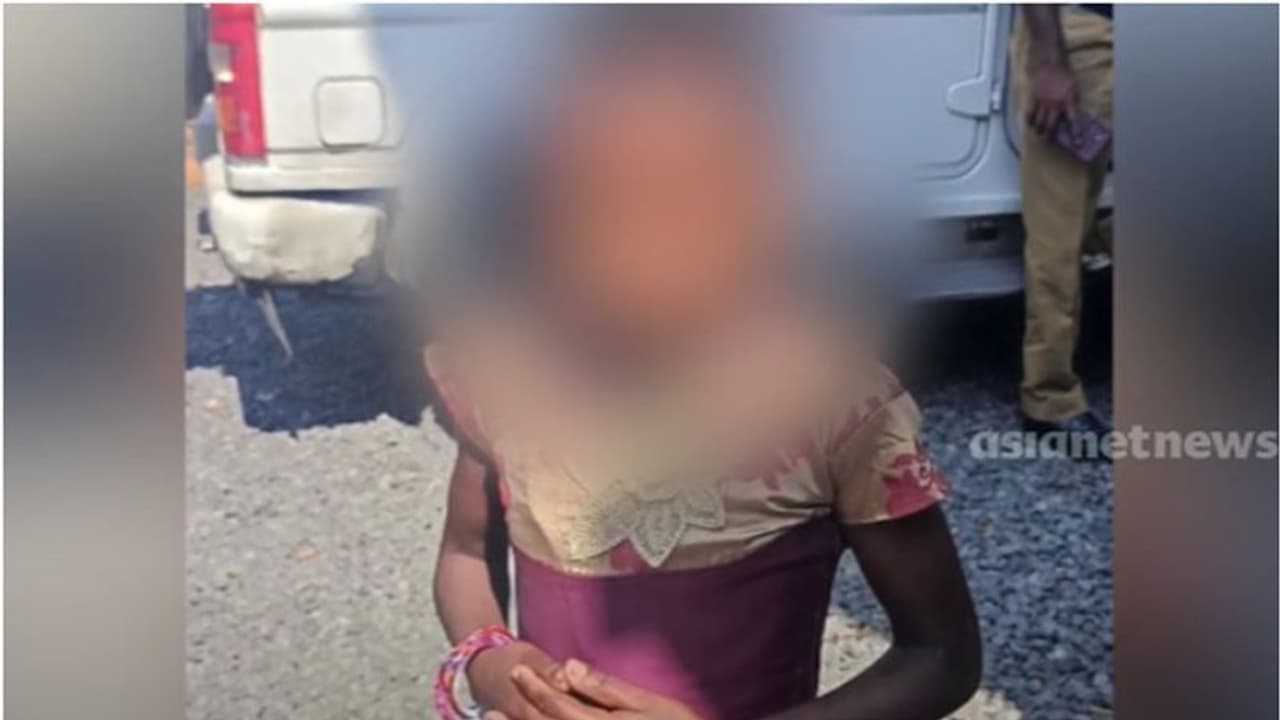 6 വയസ്സുകാരി തനിച്ച്, ഭാഷ മനസ്സിലാകുന്നില്ല; കുമളിക്ക് സമീപം ഇതര സംസ്ഥാന പെൺകുട്ടി ഉപേക്ഷിക്കപ്പെട്ട നിലയിൽ 6 വയസ്സുകാരി തനിച്ച്, ഭാഷ മനസ്സിലാകുന്നില്ല; കുമളിക്ക് സമീപം ഇതര സംസ്ഥാന പെൺകുട്ടി ഉപേക്ഷിക്കപ്പെട്ട നിലയിൽ