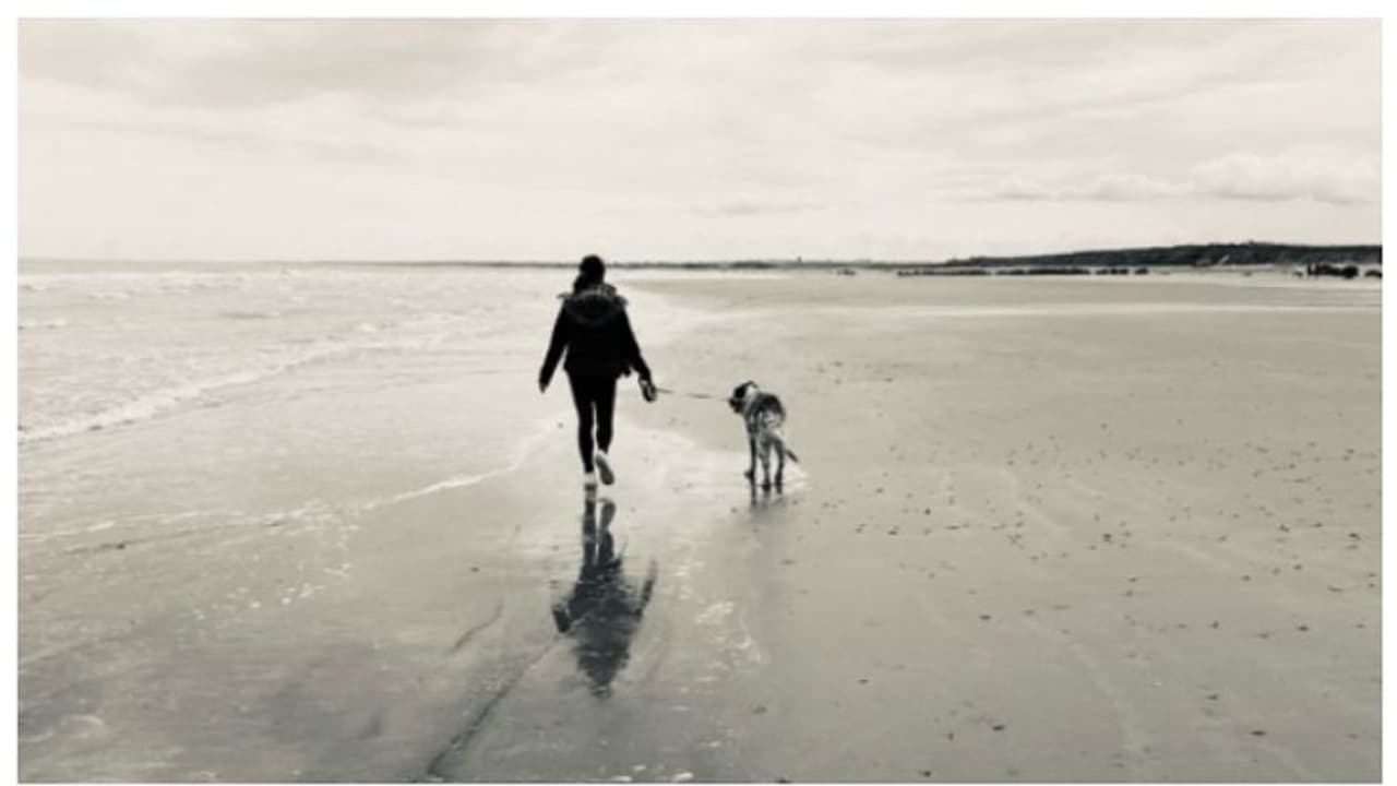 'നിങ്ങളിത് വായിക്കുന്നുണ്ടെങ്കിൽ അതിനർത്ഥം ഞാന് മരിച്ചെന്നാണ്'; ക്യാന്സർ ബാധിച്ച് മരിച്ച യുവതിയുടെ കുറിപ്പ് 'നിങ്ങളിത് വായിക്കുന്നുണ്ടെങ്കിൽ അതിനർത്ഥം ഞാന് മരിച്ചെന്നാണ്'; ക്യാന്സർ ബാധിച്ച് മരിച്ച യുവതിയുടെ കുറിപ്പ്