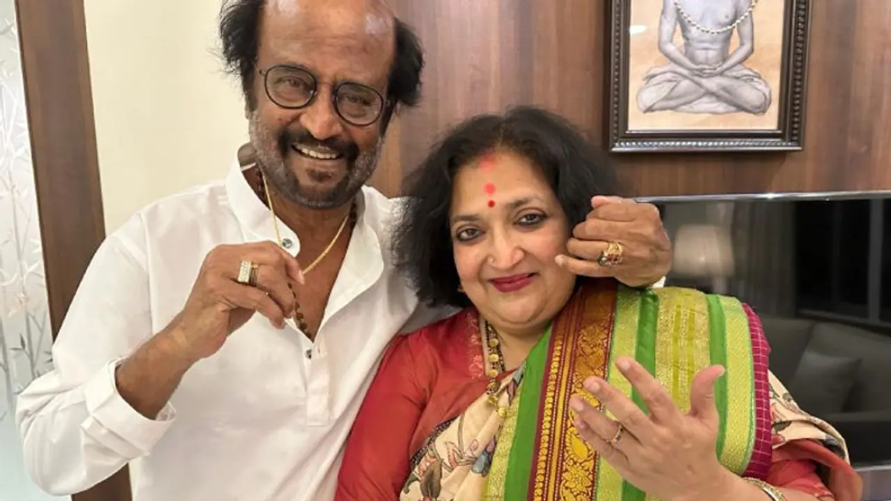 அவங்க காதலுக்கு வயது 43.. எல்லா வருஷமும் நடக்கும் கியூட் சடங்கு செம போட்டோ வெளியிட்ட ஐஸ்வர்யா ரஜினிகாந்த்!